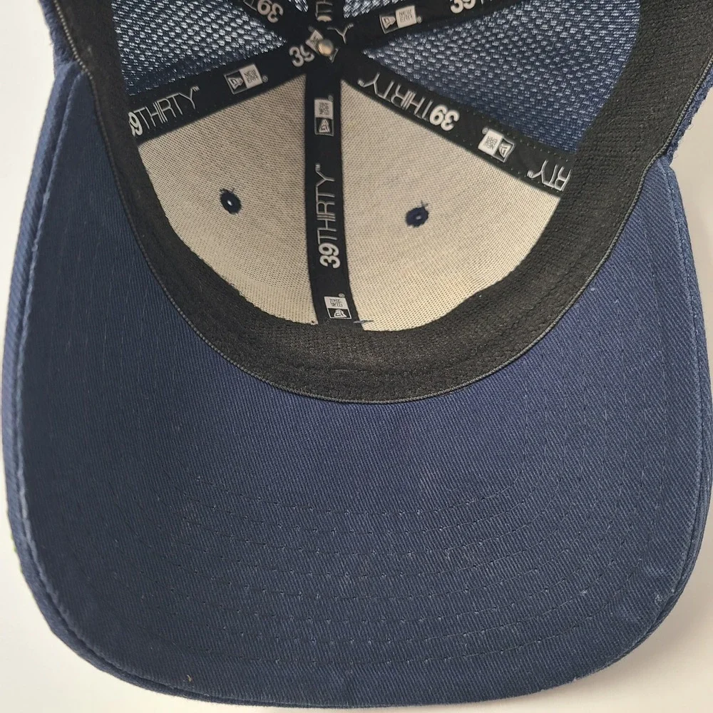 Seattle Seahawks Hat Fitted M-L Mesh New Era 39Thirty Blue NFL Football Logo Men
